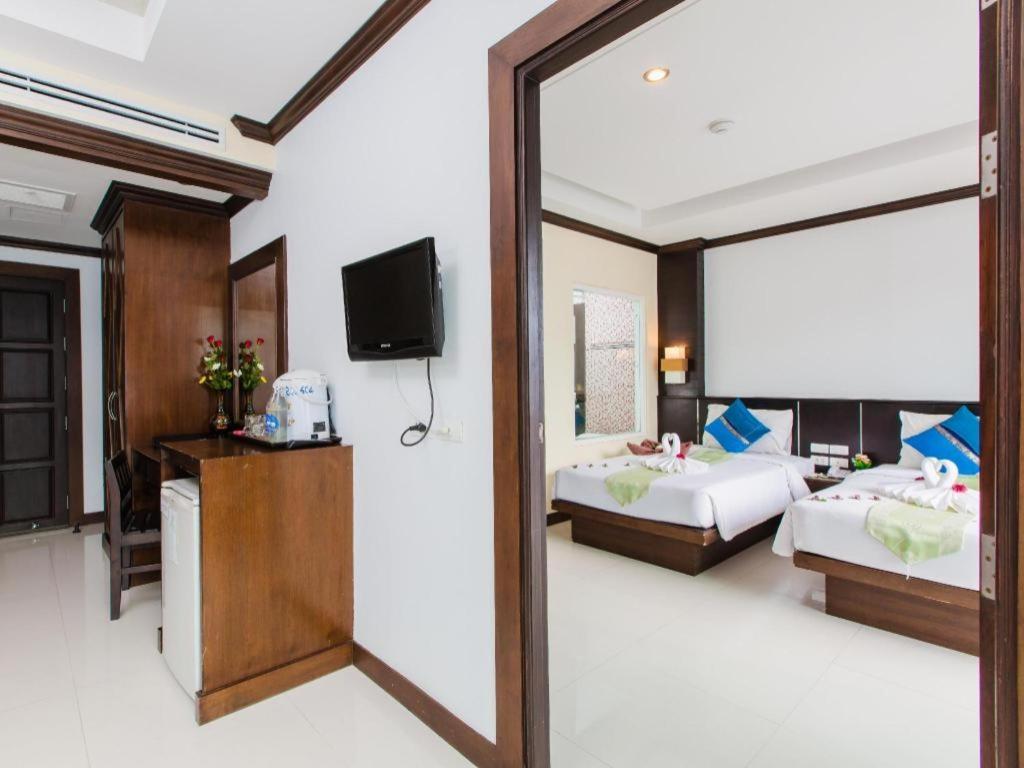 Отель Azure Bangla Phuket Patong Экстерьер фото