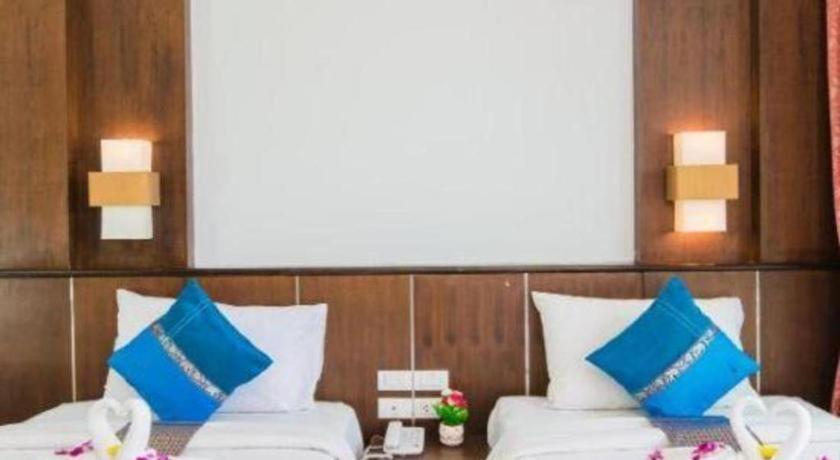 Отель Azure Bangla Phuket Patong Экстерьер фото