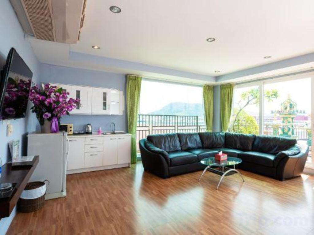 Отель Azure Bangla Phuket Patong Экстерьер фото