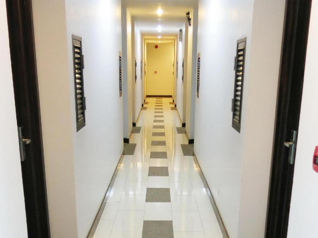 Отель Azure Bangla Phuket Patong Экстерьер фото