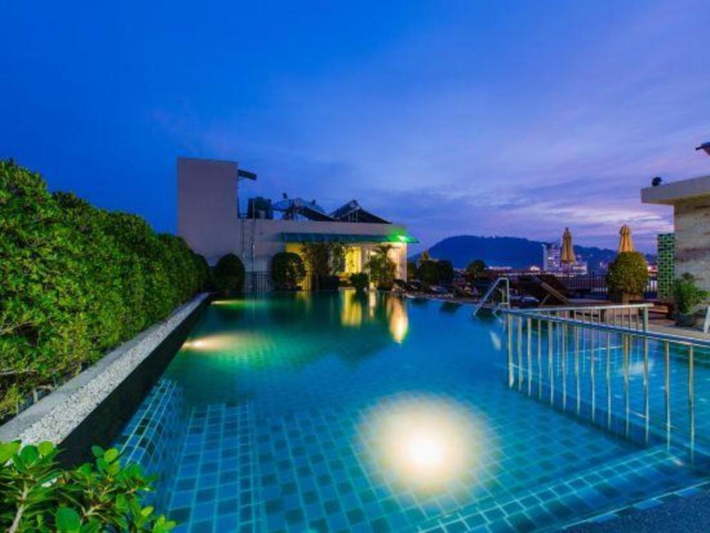 Отель Azure Bangla Phuket Patong Экстерьер фото