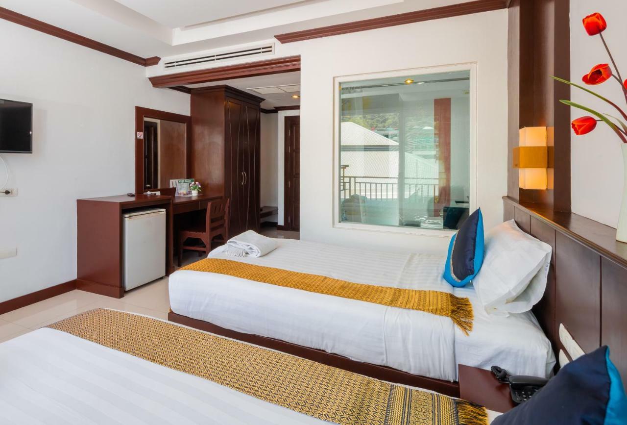 Отель Azure Bangla Phuket Patong Экстерьер фото