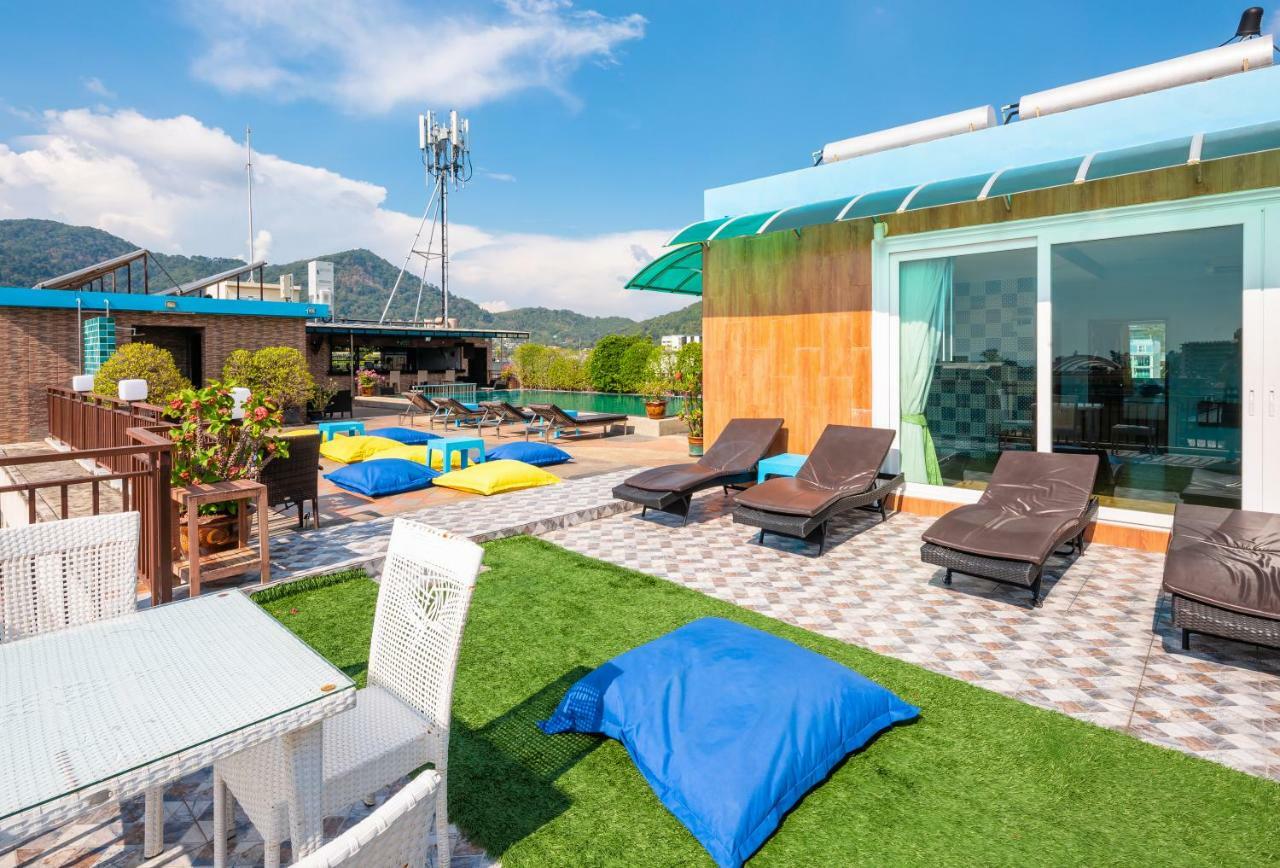 Отель Azure Bangla Phuket Patong Экстерьер фото